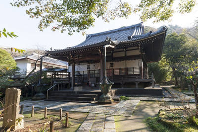 ankokuronji temple in kamakura