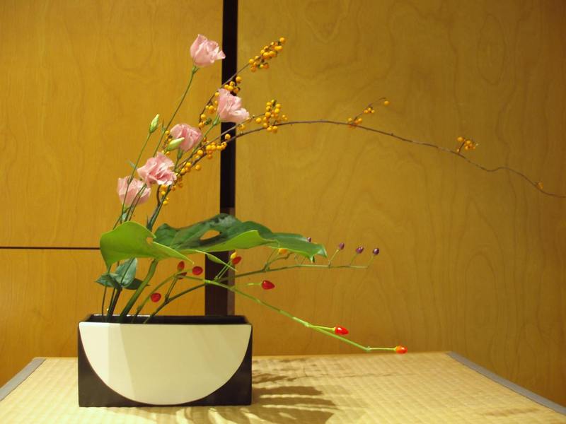 flower arrangement ikebana