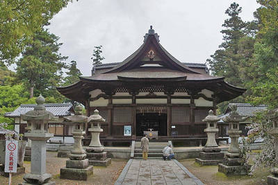 kikko shrine in iwakuni
