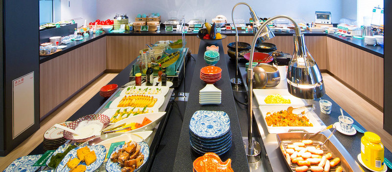 japanese hotel breakfast buffet