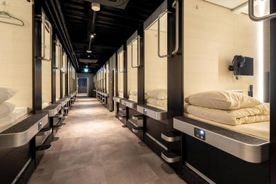 capsule hotel cube hiroshima