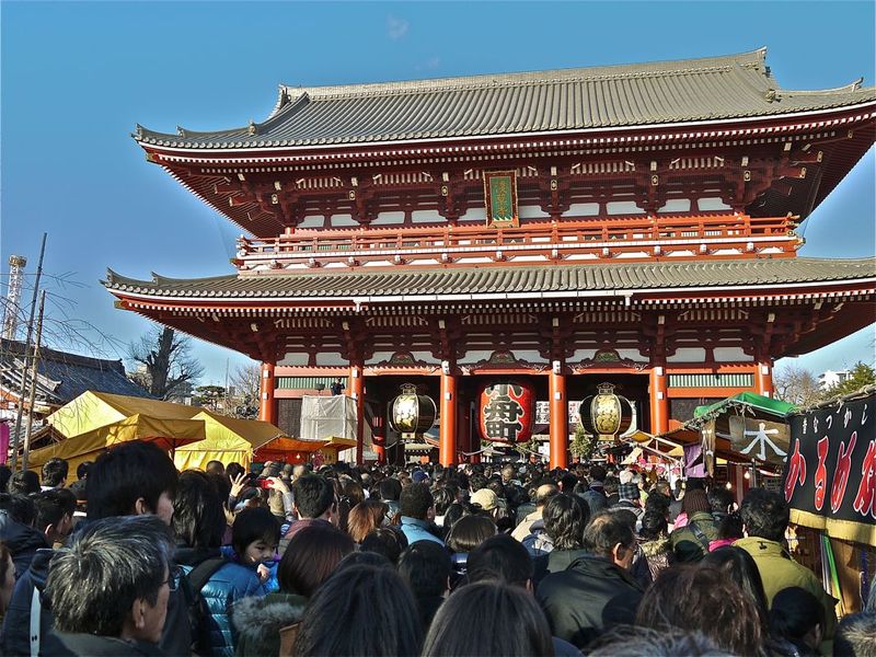 hatsumode new year asakusa tokyo
