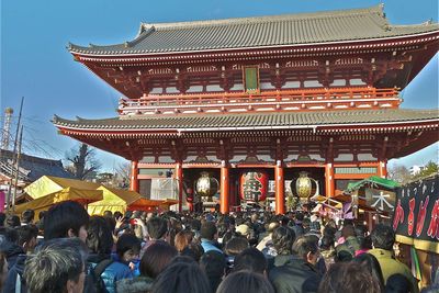 hatsumode crowd in asakusa
