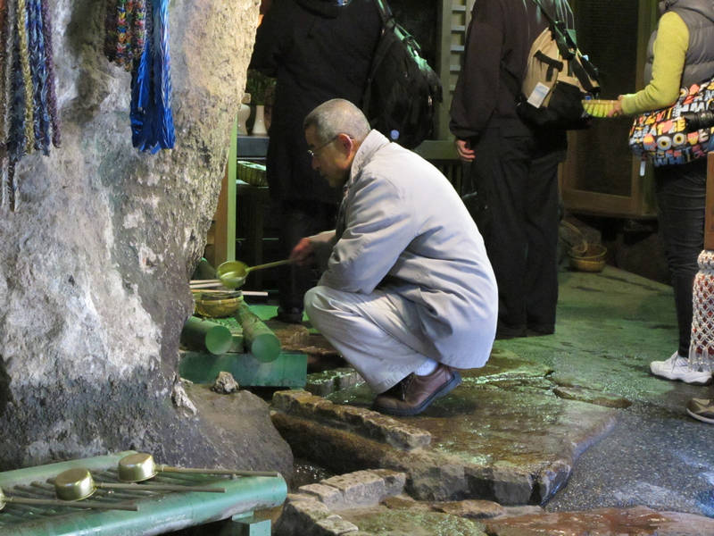 zeniarai benten shrine coin washing