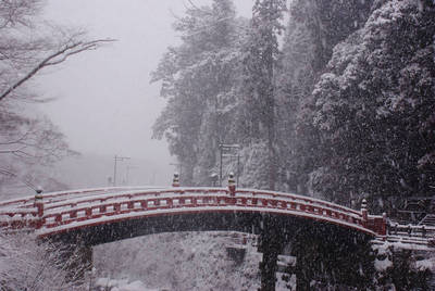 shinkyo bridge in nikko with snow
