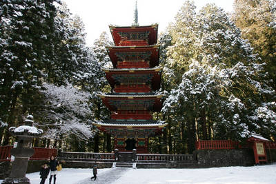 toshogu shrine pagoda in nikko