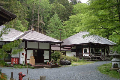 Onsenji Temple in Okunikko