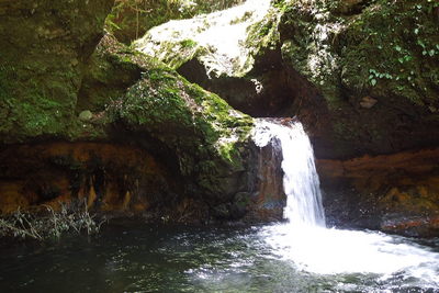 okunoin waterfall in kurokawa onsen
