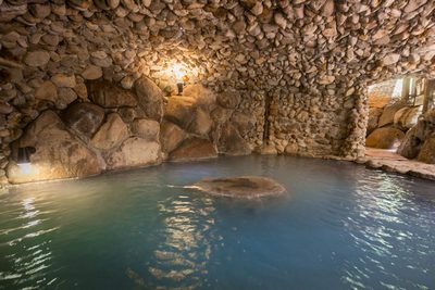 sato no yu waraku ryokan cave kurokawa onsen
