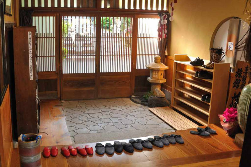 ryokan entrance main door