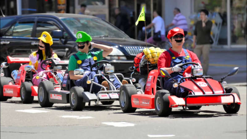 guidare un go kart a akihabara