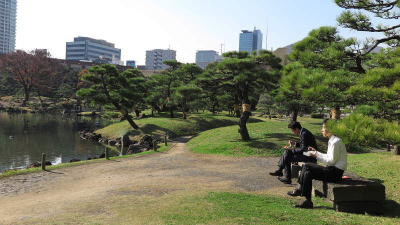 kyushiba rikyu garden salarymen