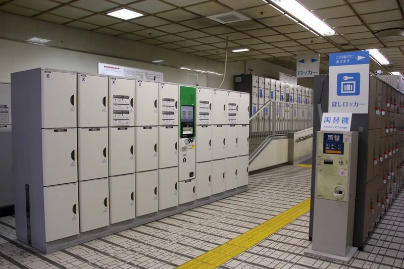 coin lockers in japan